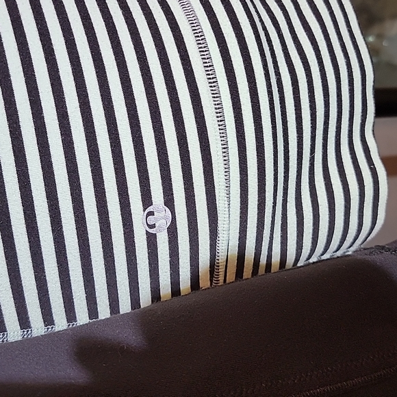 Lululemon Daily Yoga Jacket - Picture 3 of 10